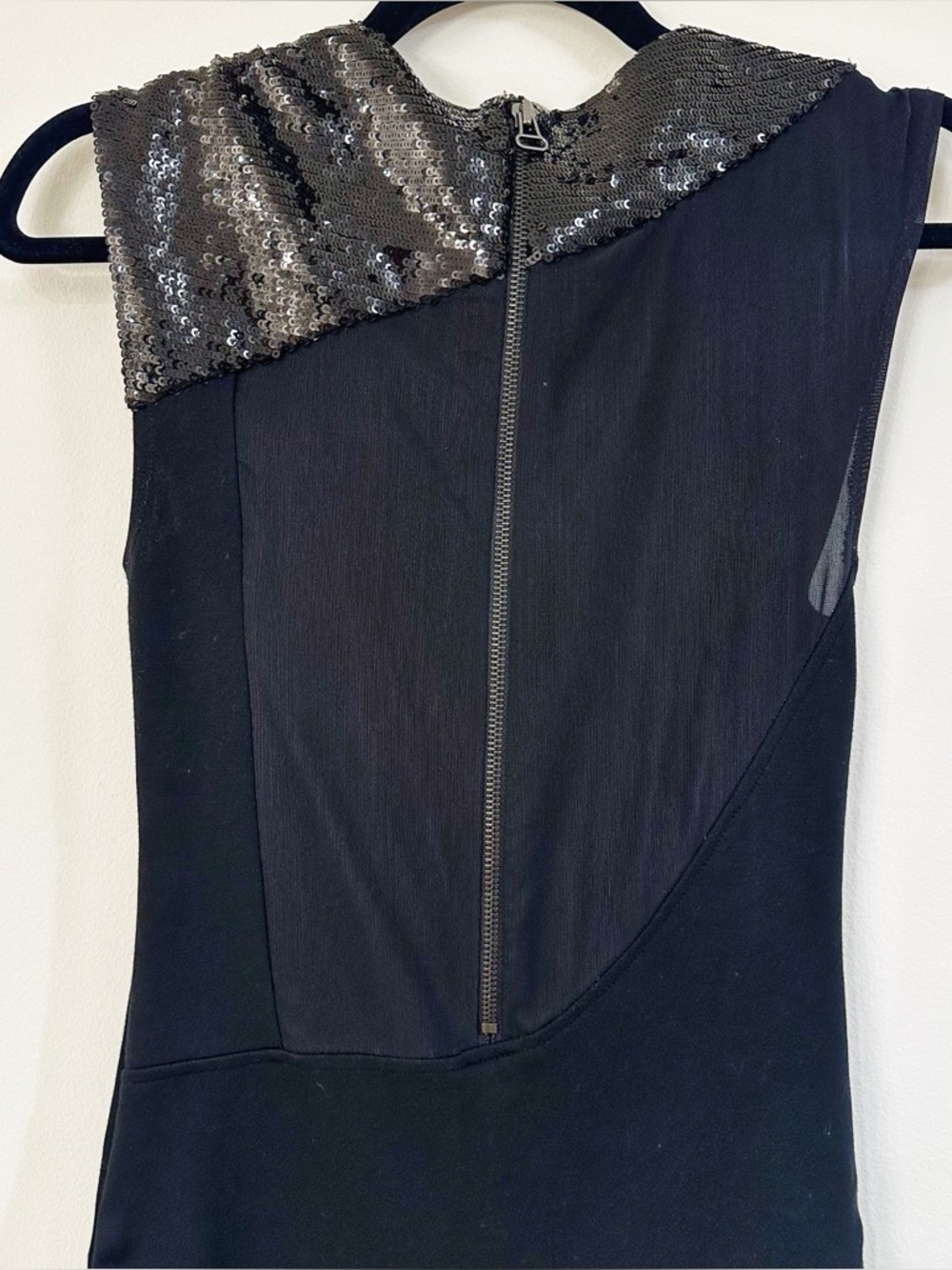 Alice+Olivia Black Bristol Sequin Mini Dress Size Small - Picture 6 of 9